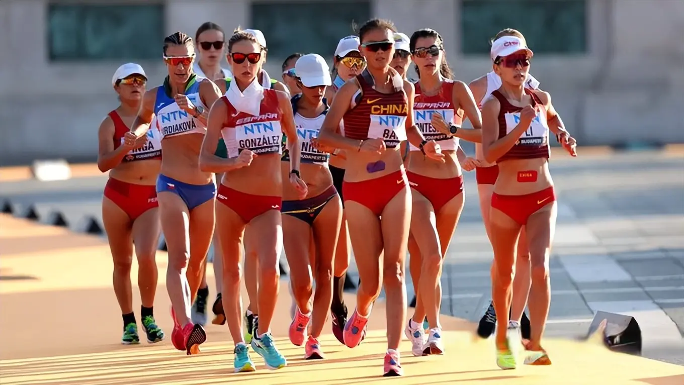 保持第三位 保持第三位