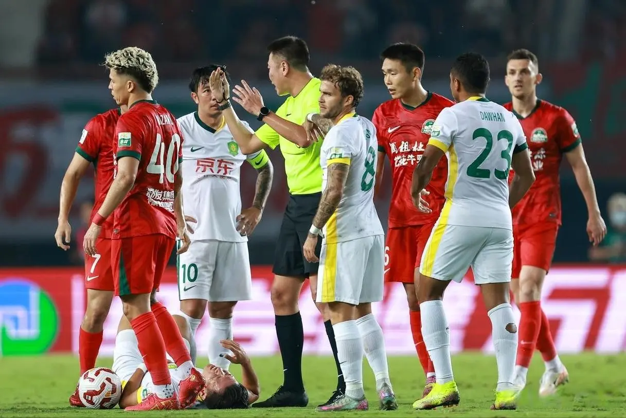 河南队爆发, 多次制造威 河南队爆发, 多次制造威