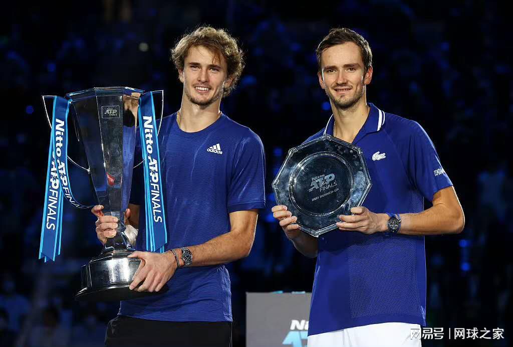 然成为史上, 诚然在兹维